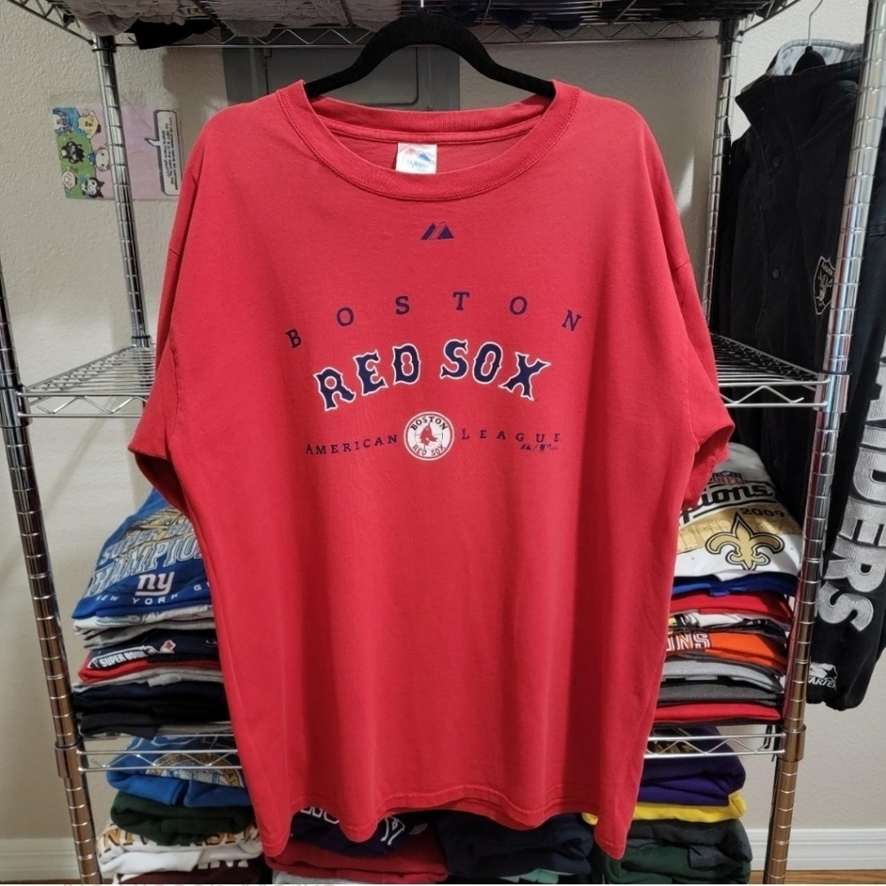 Boston Red Sox Men's Size XL VTG Red 2005 Graphic print t-shirt